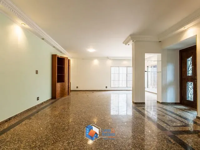 Sobrado com 250m² 3 quartos e 6 banheiros, à venda, no bairro Moema em São Paulo