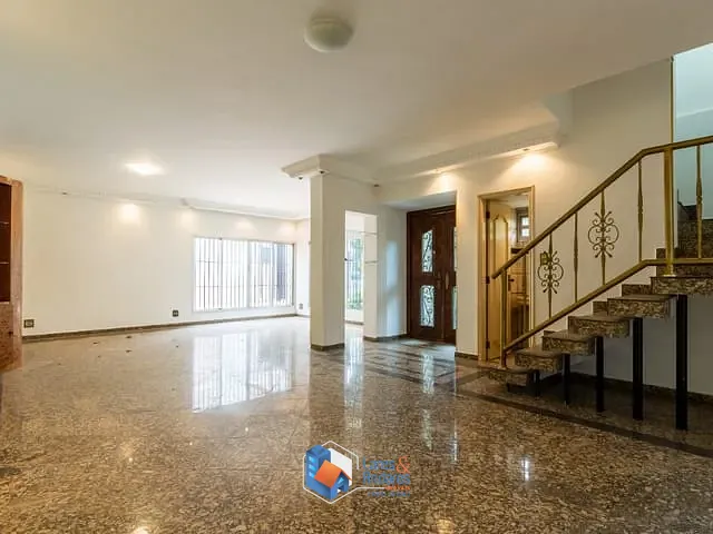 Sobrado com 250m² 3 quartos e 6 banheiros, à venda, no bairro Moema em São Paulo