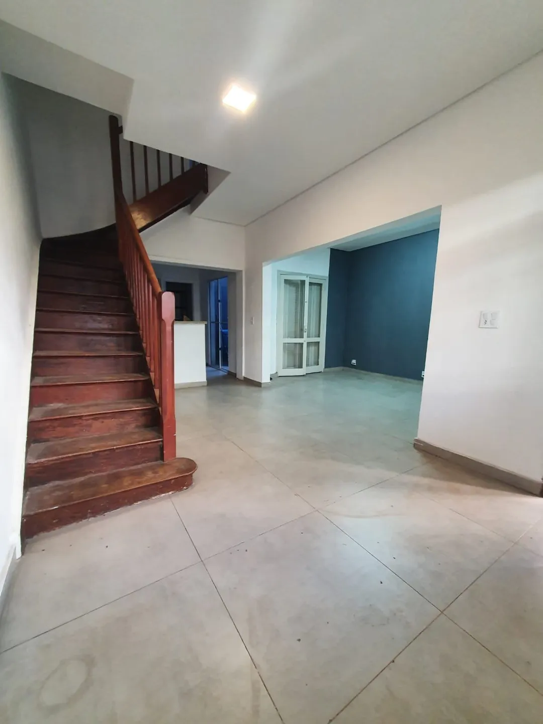 🏡 Sobrado para Locação no Belém | 3 Dormitórios | 1 Suíte |
