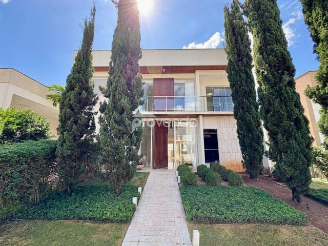 Foto do Sobrado - SOBRADO ALTO PADRAO 04 SUITES - CONDOMINIO ALPHAVILLE ARAGUAIA - GOIÂNIA GO | Provenda Imobiliária