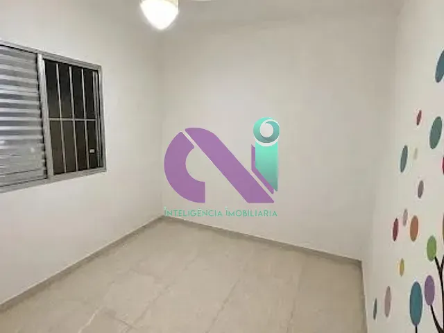 Sobrado 2 quartos e 2 banheiros, à venda, no bairro Quitaúna em Osasco