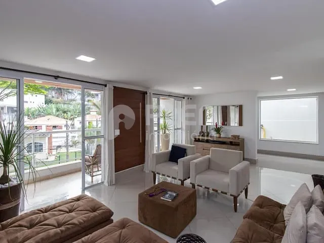 Sobrado 5 quartos e 7 banheiros, à venda, no bairro Jardim Virginia Bianca em São Paulo