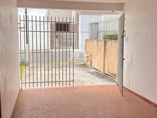 Sobrado à venda, no bairro Orfãs em Ponta Grossa