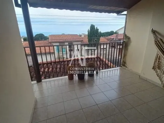 Sobrado com 300m² 4 quartos e 4 banheiros, à venda, no bairro Bosque da Saúde em Taubaté