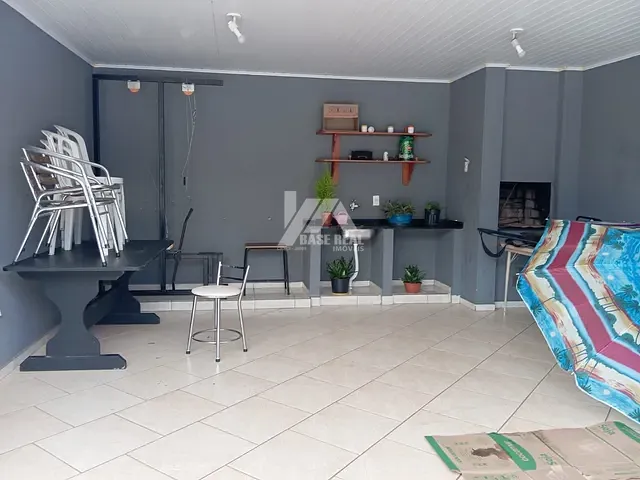Sobrado à venda, no bairro Santana em Guarapuava