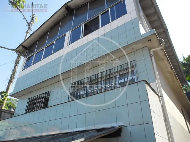 Sobrado com 500m² 3 quartos e 2 banheiros, à venda, no bairro Jardim Shangrilá (Zona Sul) em São Paulo