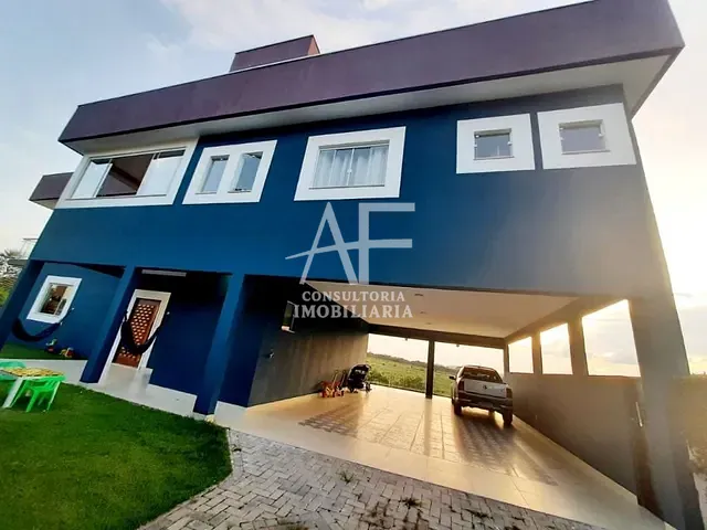 Sobrado com 1397m² 3 quartos e 5 banheiros, à venda, no bairro Granjas Rurais Reunidas São Judas Tadeu em Taubaté