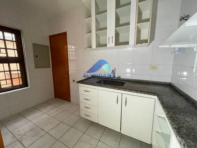 Sobrado com 125m² 3 quartos e 3 banheiros, para alugar, no bairro Jardim Aquarius em São José dos Campos