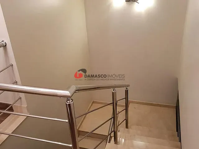 Sobrado 4 quartos e 4 banheiros, à venda, no bairro Vila Lúcia em São Paulo