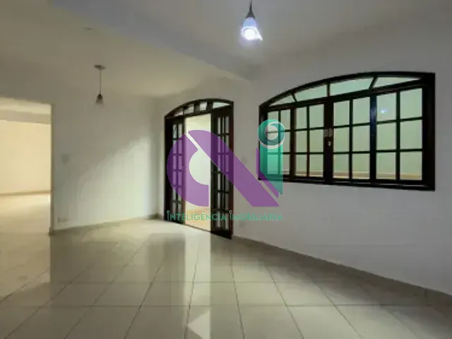 Sobrado 4 quartos e 3 banheiros, para alugar, no bairro Cidade das Flores em Osasco