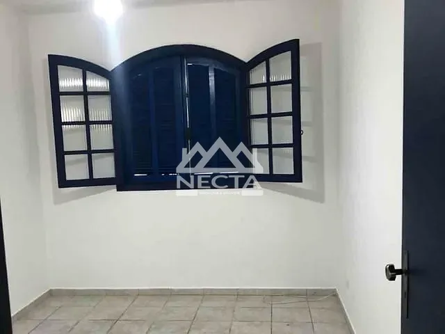 Casa com 75m² 2 quartos e 2 banheiros, à venda, no bairro Centro em Caraguatatuba
