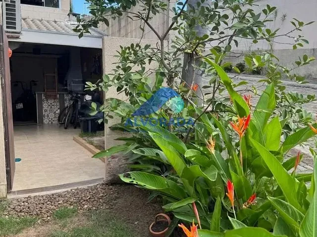 Sobrado com 10m² 3 quartos e 2 banheiros, à venda, no bairro Urbanova em São José Dos Campos