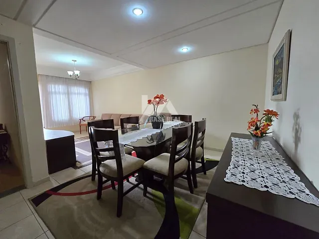 Sobrado com 150m² 4 quartos e 4 banheiros, à venda, no bairro Estrela em Ponta Grossa