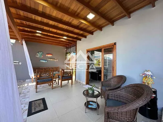 Sobrado com 417m² 6 quartos e 7 banheiros, à venda, no bairro Caputera em Caraguatatuba
