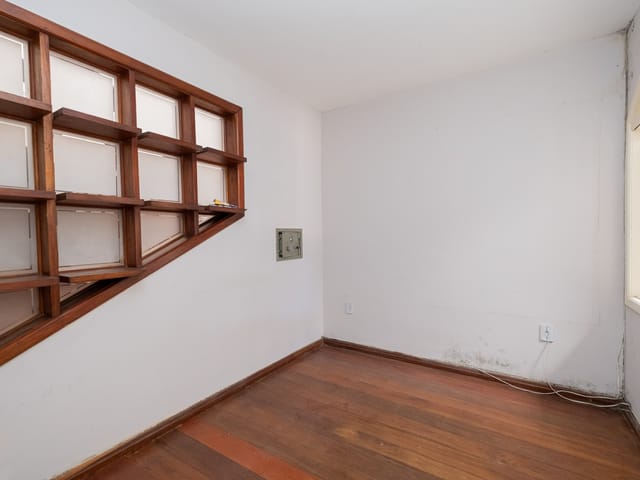 Casa com 210m² 4 quartos e 3 banheiros, para alugar, no bairro Centro em Pelotas