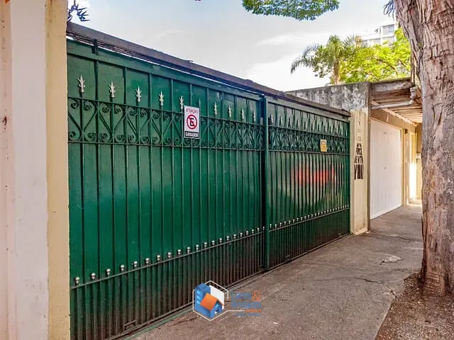 Sobrado com 348m² 3 quartos e 2 banheiros, à venda, no bairro Bela Vista em São Paulo