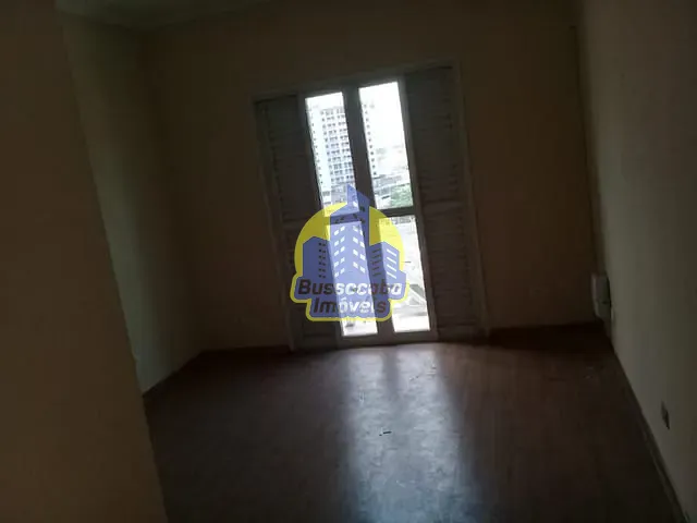 Sobrado com 180m² 3 quartos e 1 banheiro, à venda, no bairro Santo Antônio em Osasco