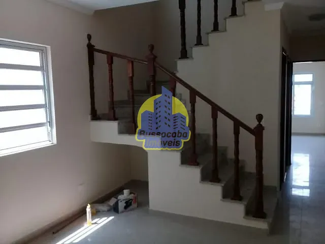 Sobrado com 180m² 3 quartos e 1 banheiro, à venda, no bairro Santo Antônio em Osasco