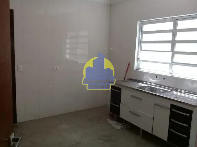 Sobrado com 180m² 3 quartos e 1 banheiro, à venda, no bairro Santo Antônio em Osasco