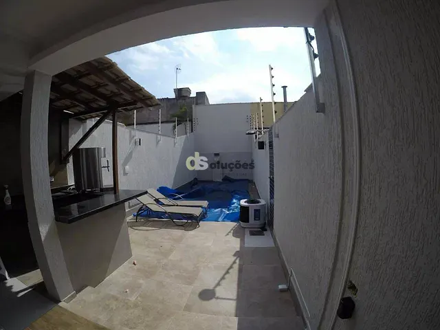 Sobrado 3 quartos e 5 banheiros, à venda, no bairro Vila Amália (Zona Norte) em São Paulo
