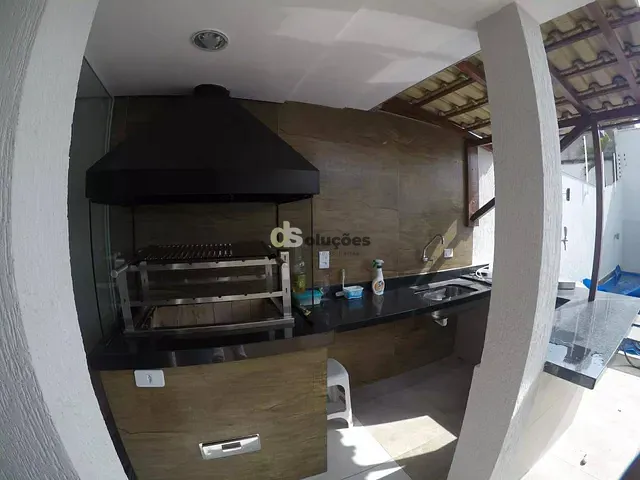 Sobrado 3 quartos e 5 banheiros, à venda, no bairro Vila Amália (Zona Norte) em São Paulo