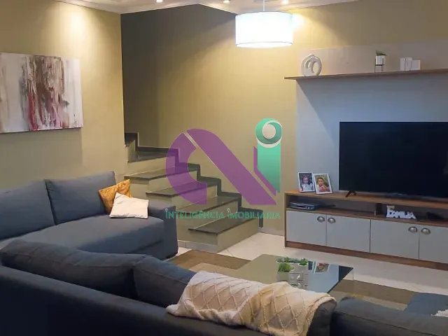Sobrado com 180m² 3 quartos e 2 banheiros, à venda, no bairro Jaguaribe em Osasco