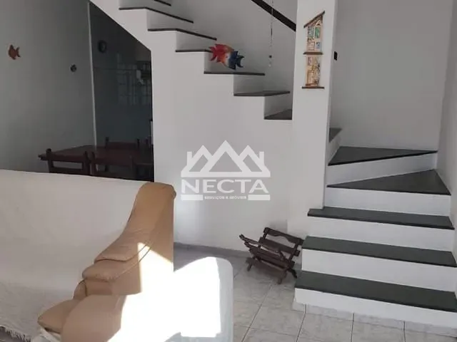 Casa com 137m² 2 quartos e 2 banheiros, à venda, no bairro Martim de Sá em Caraguatatuba