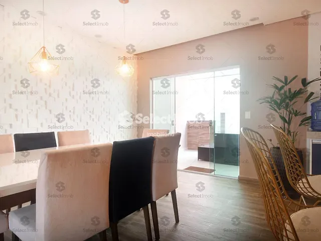 Sobrado com 300m² 4 quartos e 5 banheiros, à venda, no bairro Centro em Ribeirão Pires