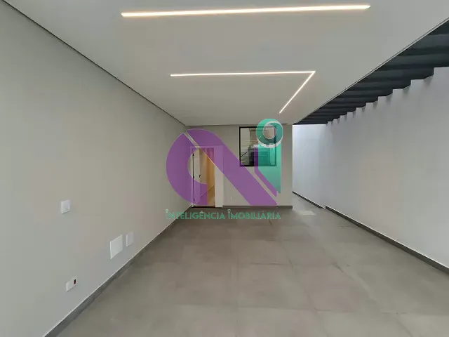 Sobrado 3 quartos e 4 banheiros, à venda, no bairro Vila Yara em Osasco