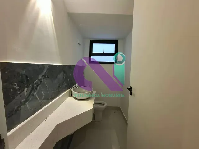 Sobrado 3 quartos e 4 banheiros, à venda, no bairro Vila Yara em Osasco