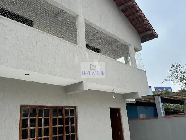 Sobrado com 250m² 5 quartos e 6 banheiros, à venda, no bairro Vila Balneária em Praia Grande