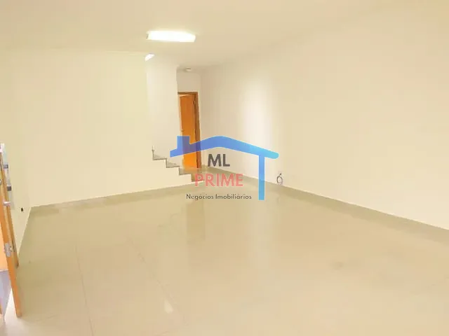 Sobrado com 125m², para alugar, no bairro Jardim Avelino em São Paulo