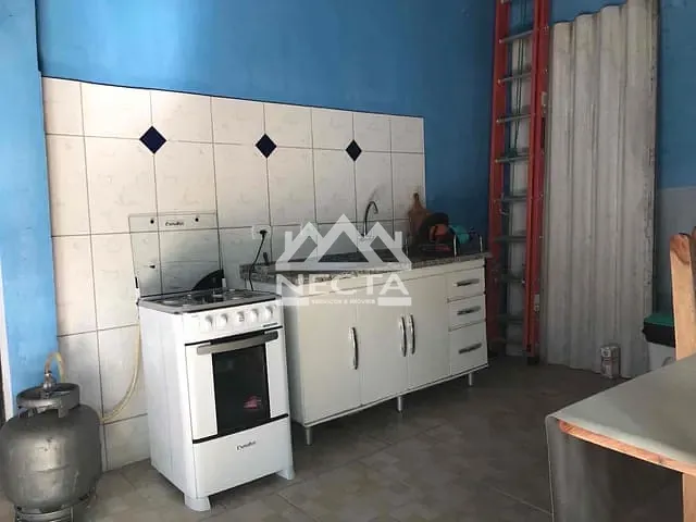 Sobrado com 272m² 4 quartos e 2 banheiros, à venda, no bairro Barranco Alto em Caraguatatuba