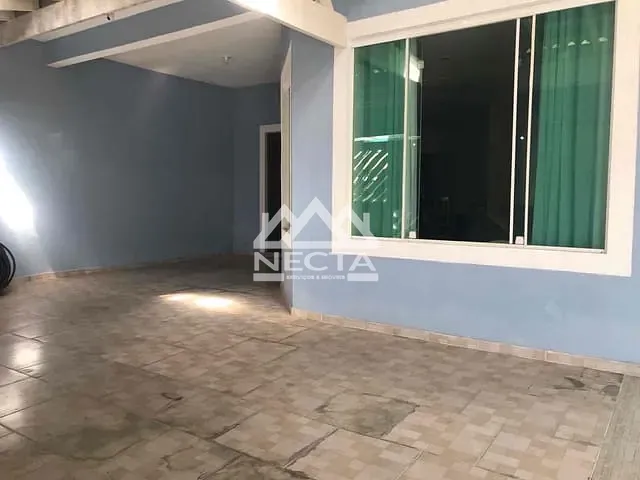 Sobrado com 272m² 4 quartos e 2 banheiros, à venda, no bairro Barranco Alto em Caraguatatuba