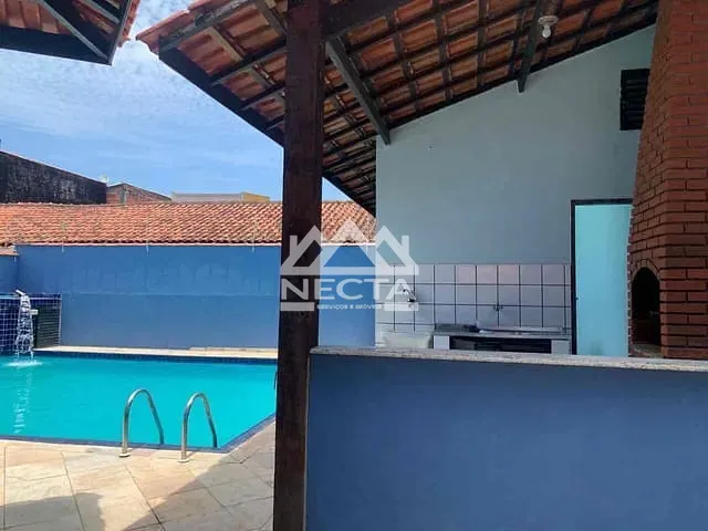 Sobrado com 200m², à venda, no bairro Jardim Parnaso em Caraguatatuba