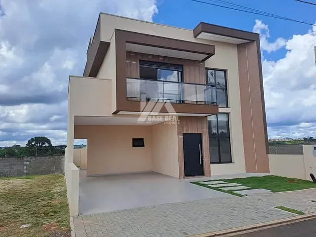 Casa 3 quartos e 3 banheiros, à venda, no bairro Jardim Carvalho em Ponta Grossa