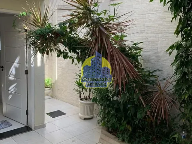 Sobrado com 125m² 3 quartos e 1 banheiro, à venda, no bairro Cidade das Flores em Osasco