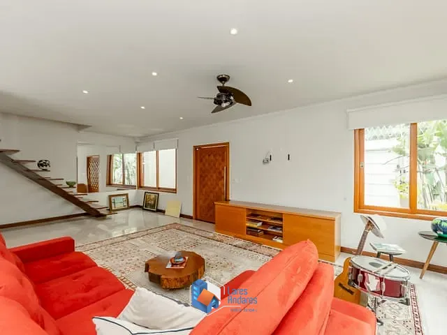 Sobrado com 250m² 3 quartos e 5 banheiros, à venda, no bairro Jardim Sertãozinho em São Paulo