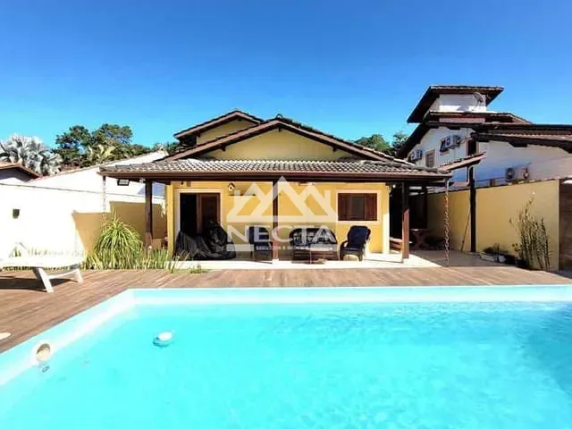 Sobrado com 237m² 3 quartos e 2 banheiros, à venda, no bairro Mar Verde (Mococa) em Caraguatatuba