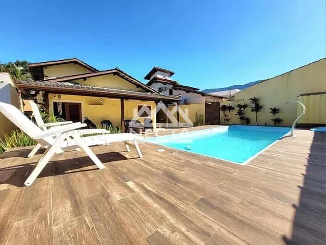 Sobrado com 237m² 3 quartos e 2 banheiros, à venda, no bairro Mar Verde (Mococa) em Caraguatatuba