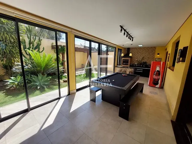 Sobrado com 300m² 3 quartos e 5 banheiros, à venda, no bairro Condomínio Residencial Tecoara em Taubaté