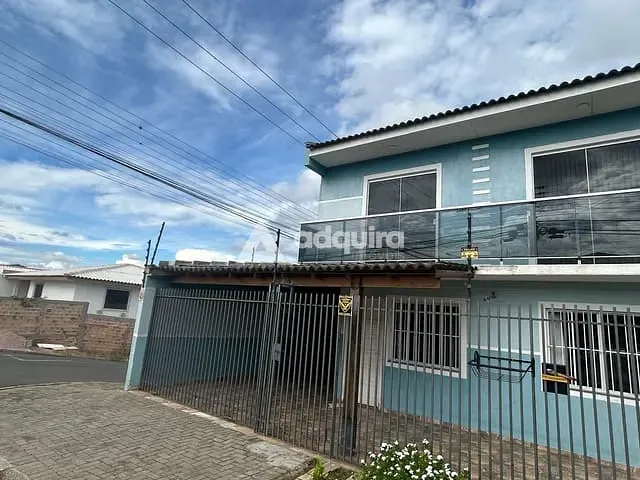 Sobrado com 128m² 3 quartos e 3 banheiros, à venda, no bairro Nova Rússia em Ponta Grossa