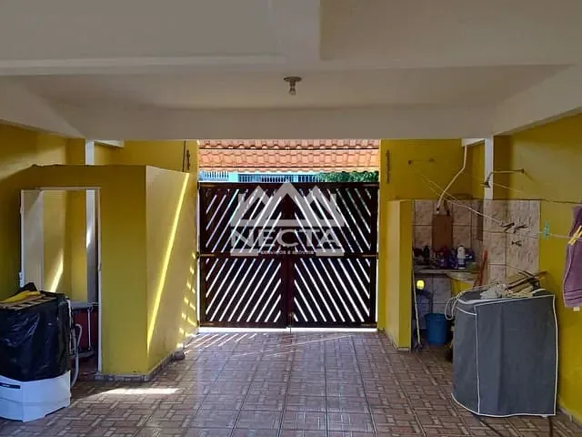 Sobrado com 125m² 3 quartos e 3 banheiros, à venda, no bairro Poiares em Caraguatatuba