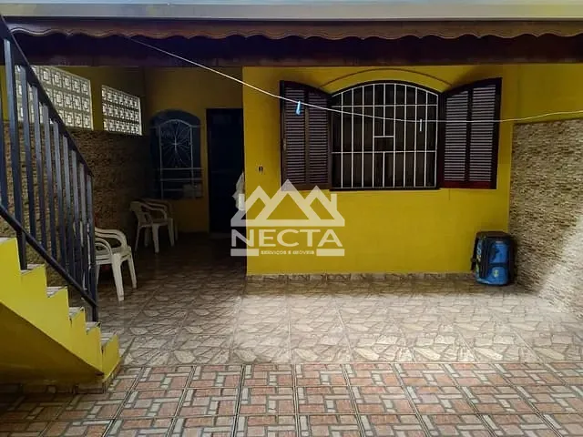 Sobrado com 125m² 3 quartos e 3 banheiros, à venda, no bairro Poiares em Caraguatatuba
