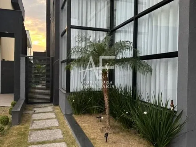 Sobrado com 283m², à venda, no bairro Jardim Jacinto em Jacareí