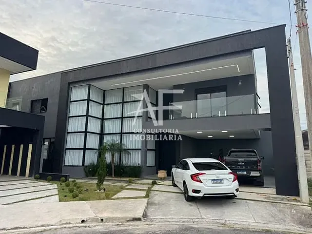 Sobrado com 283m², à venda, no bairro Jardim Jacinto em Jacareí