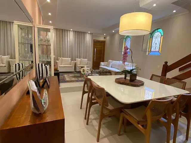 Sobrado com 310m² 4 quartos e 6 banheiros, à venda, no bairro Vila Ipojuca em São Paulo