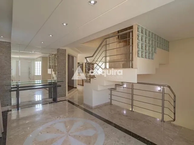 Sobrado com 437m² 4 quartos e 5 banheiros, à venda, no bairro Jardim Carvalho em Ponta Grossa