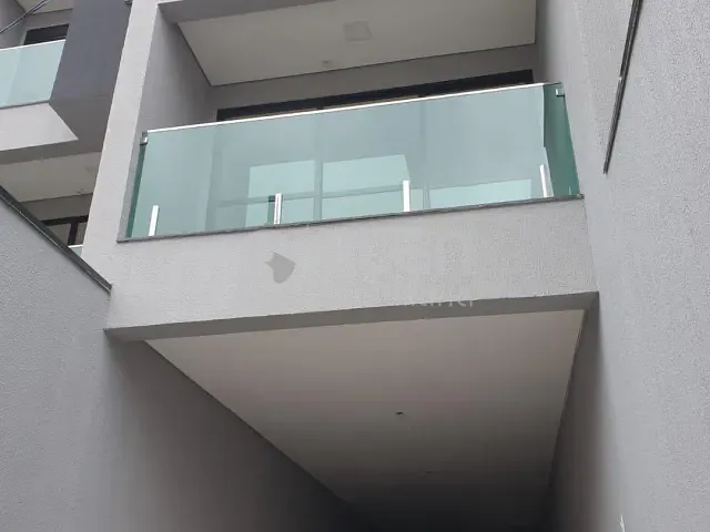 Sobrado 4 quartos e 4 banheiros, à venda, no bairro Parque Peruche em São Paulo