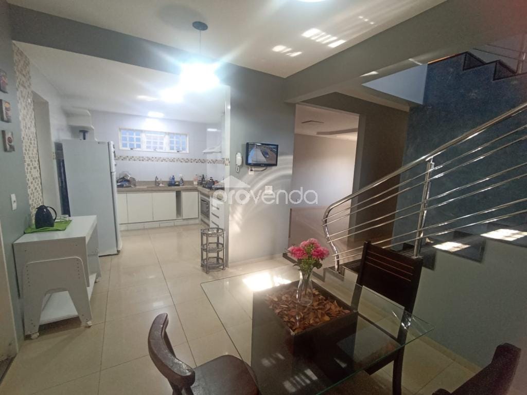 Sobrado, 3 quartos, 291 m² - Foto 4